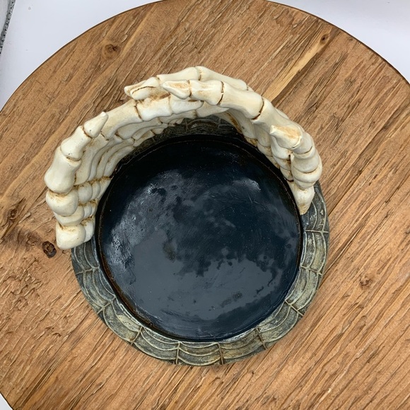 Yankee Candle Halloween Skeleton Bones Hands Spider Web Base Jar Candle Holder - Picture 6 of 6